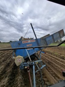 Kombajn ziemniaczany Anna Z-644 