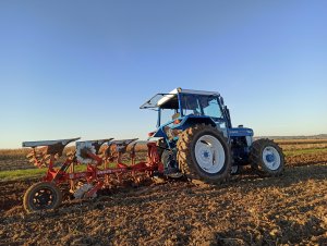 Ford 7610 & Krone Mustang 100/3