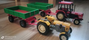 Zobacz grafikę Ursusy z przyczepami