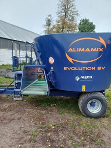 wóz paszowy Alimamix 8m³