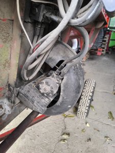 Cofanie hederu hydrauliczne Bizon