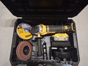 DeWalt DCG405NT