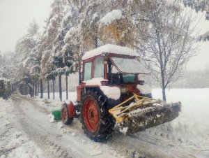 MTZ 82 & Pług do śniegu