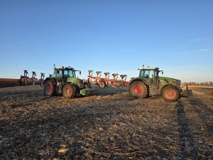 Zobacz grafikę Fendt 826