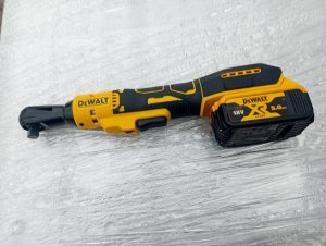 Grzechotka DeWalt DCF512