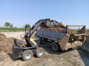 Miniładowarka Tur Poland