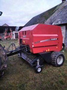 Zobacz grafikę Prasa Case RB 344