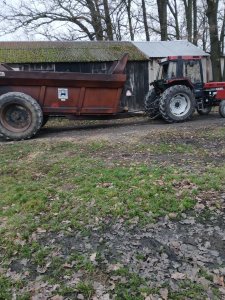 Zobacz grafikę rozrzutnik richard western i case 845xl