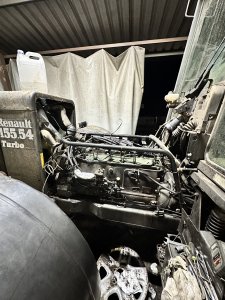 Zobacz grafikę Renault 155.54