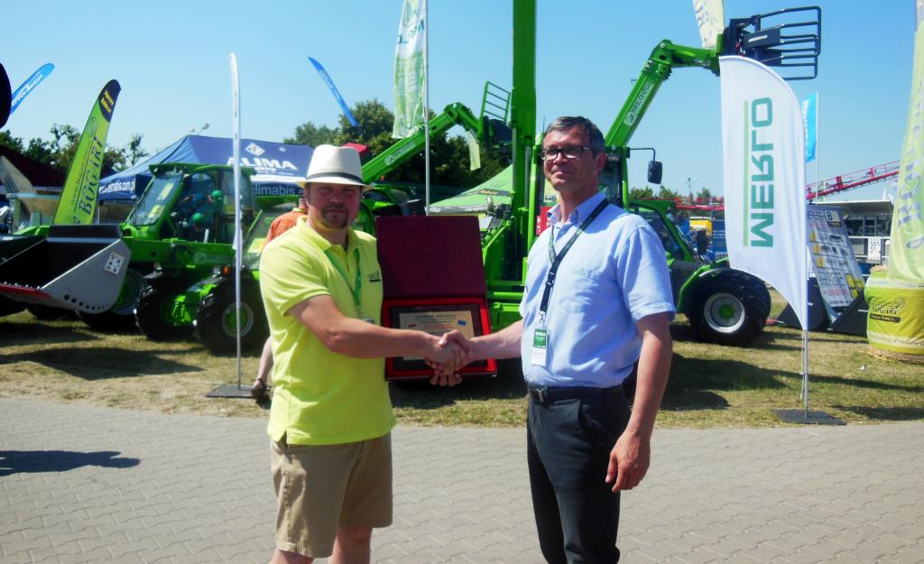 Ładowarka teleskopowa Merlo Turbofarmer 42.7-156 Innowacyjnym Produktem o Standardzie Europejskim Agro-Tech Minikowo