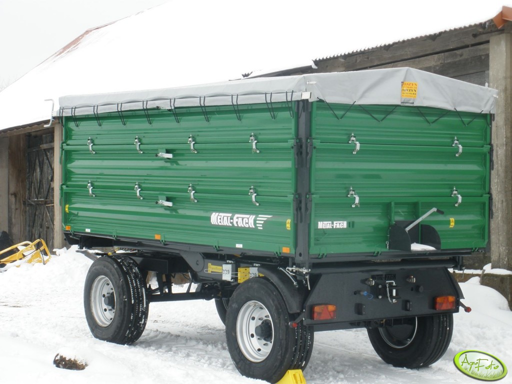 Sprzedaż przyczep rolniczych w czerwcu 2013 (ZDJĘCIA)