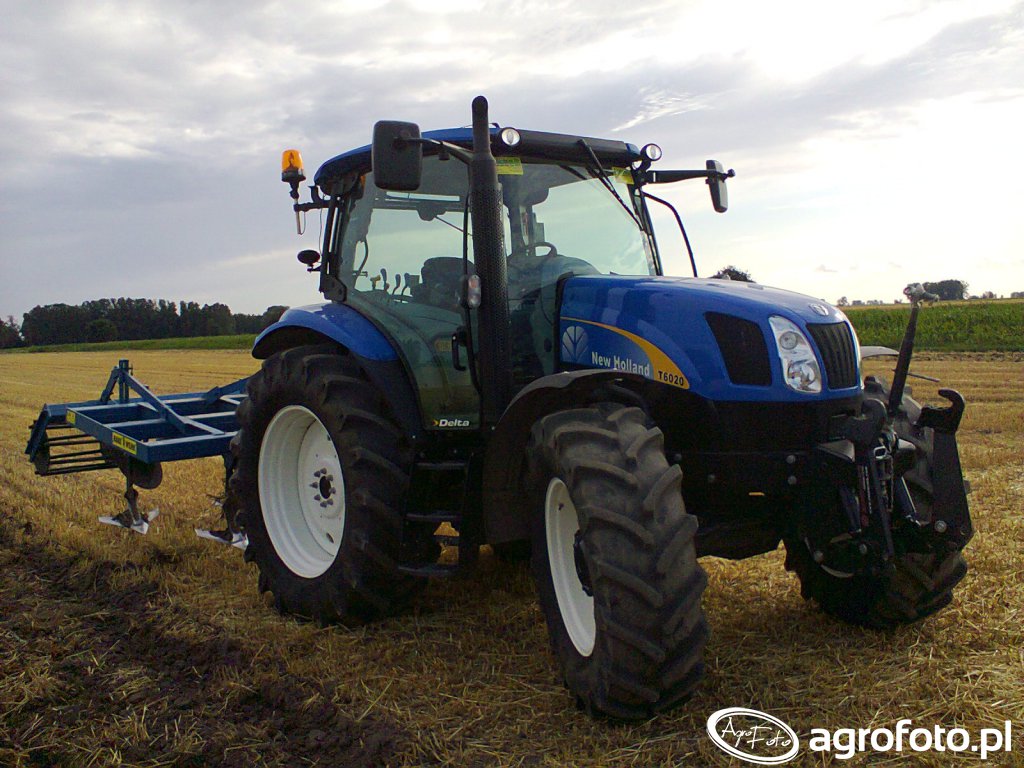 Październikowa sprzedaż ciągników